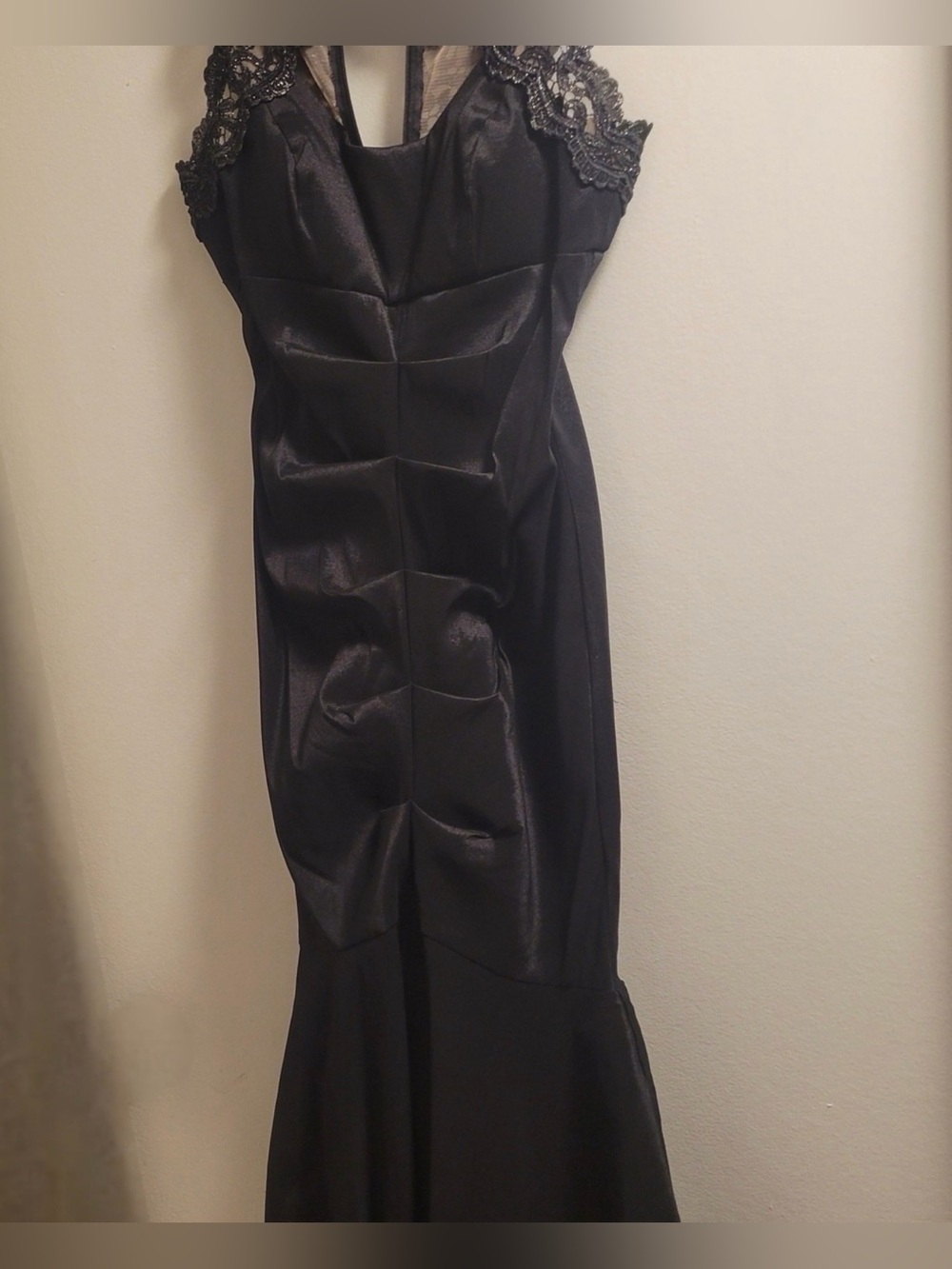 Black Lace-Shoulder Mermaid Dress